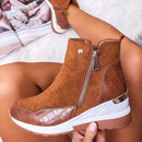 Bota Feminina de Cano Médio